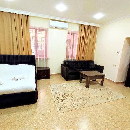 Aygestan Apartments Yerevan Ngoại thất bức ảnh